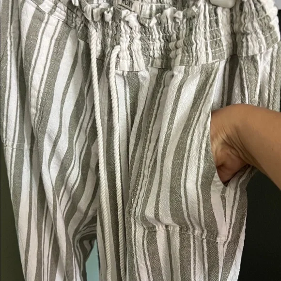 Roxy Striped Drawstring Linen-Blend Pants in White and Light Gray - Picture 2 of 8